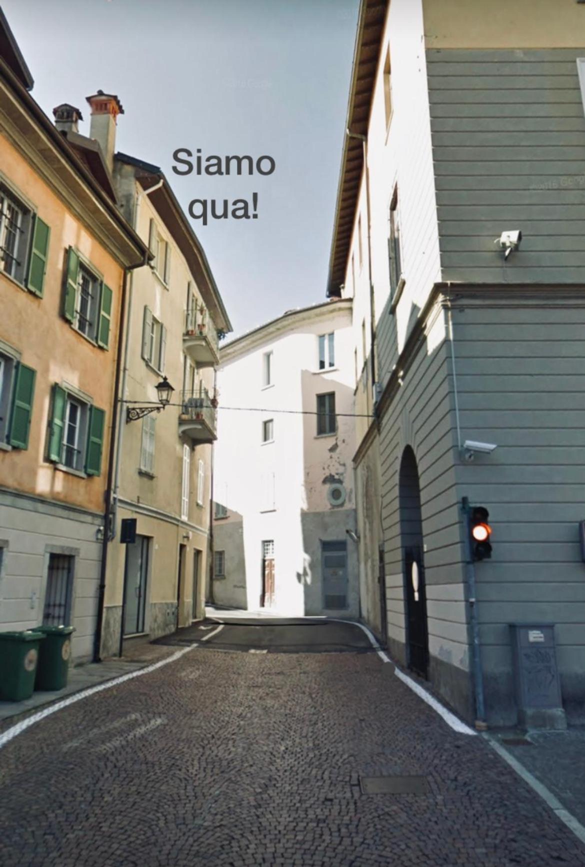 Arona Picasso'S House Modern Art Apartment Luaran gambar